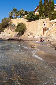 Cala Les Bassetes